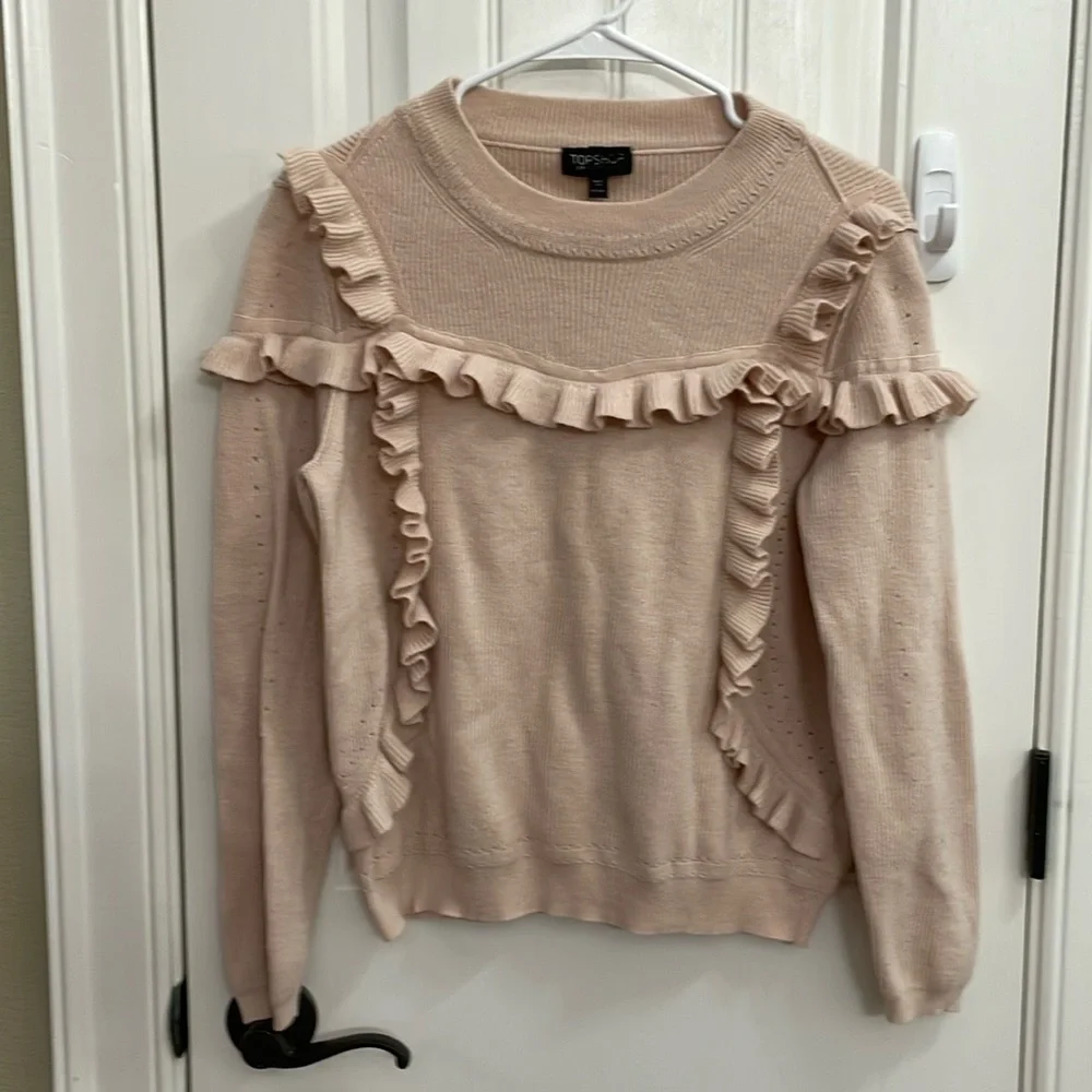💕TOPSHOP blush pink ruffle front sweater.  8